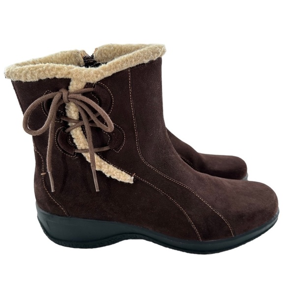 Clarks Bendables womens Angie Madi ankle booties size 
8.5 brown suede boots - Picture 1 of 13